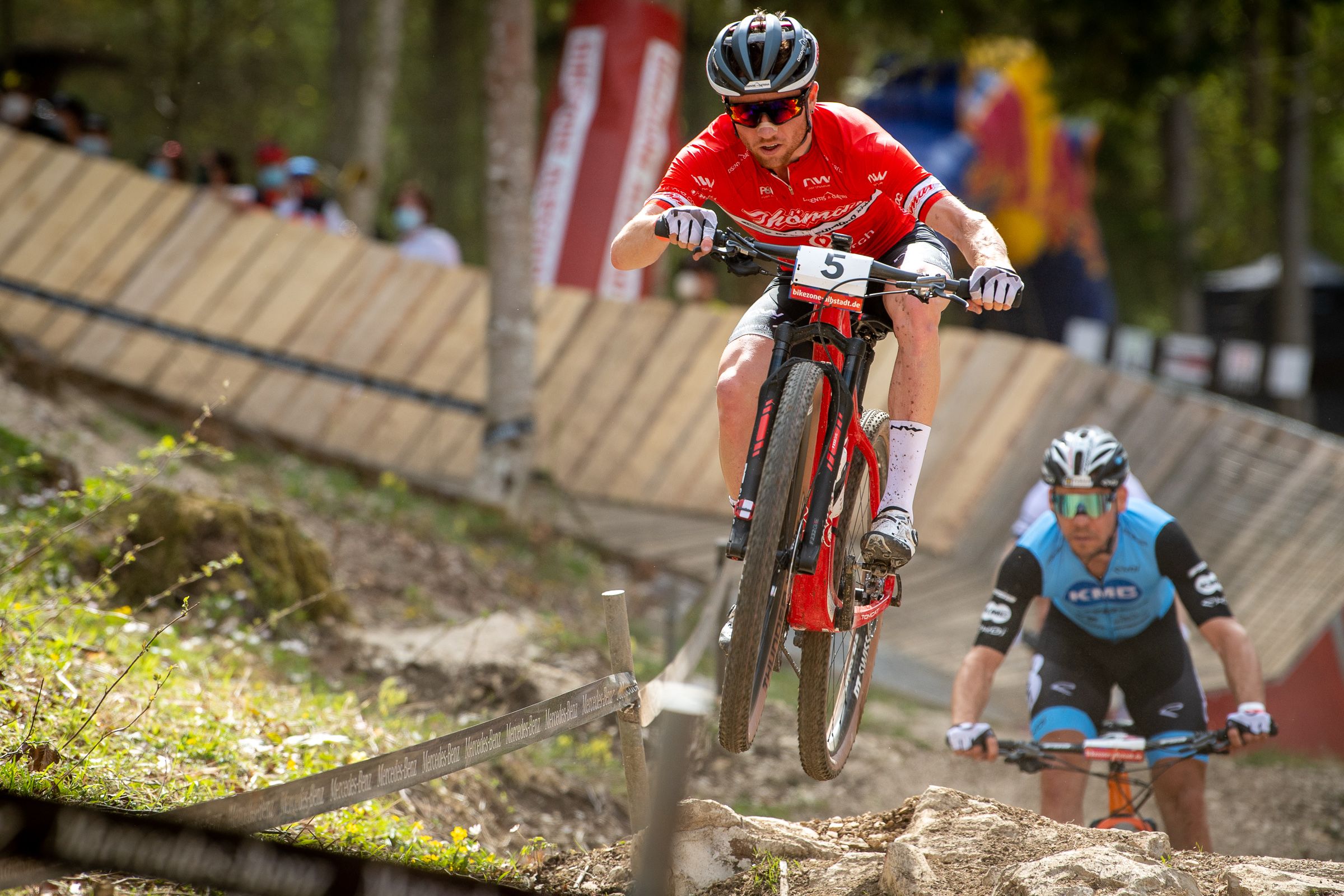 Trotz Defekt: Flückiger auf Rang 3 in Albstadt | Thömus RN Swiss Bike Team